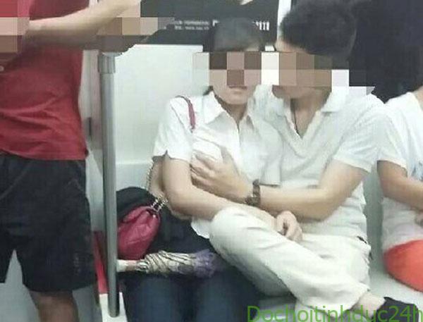 Cách Sờ Ngực Bạn Gái Gạ Gẫm Lên Giường